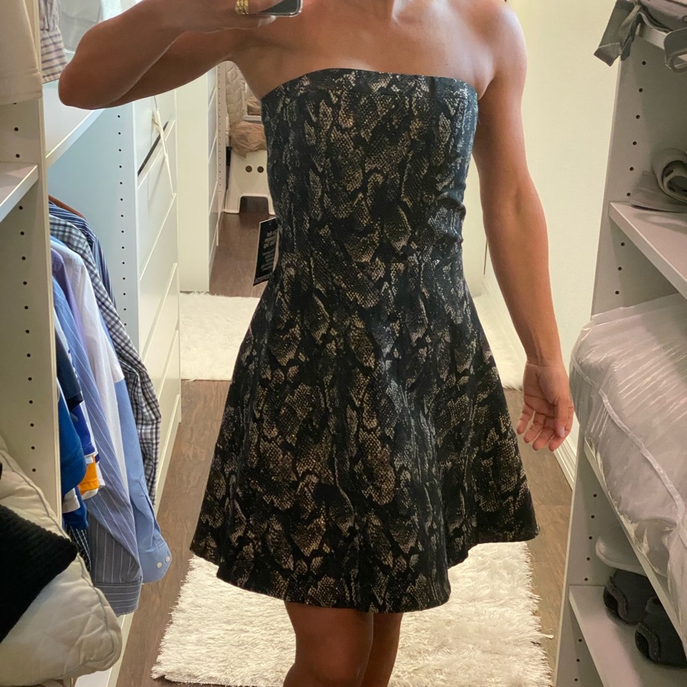 Strapless dress